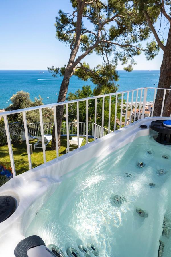 Decori Suites Amalfi Coast - Free Parking Vietri sul Mare Exterior photo